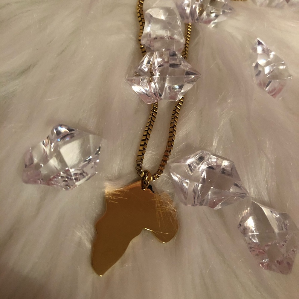Stainless steel Africa necklace